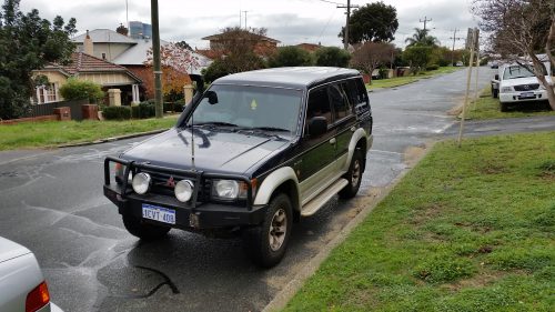 Mitsubishi Pajero GLS